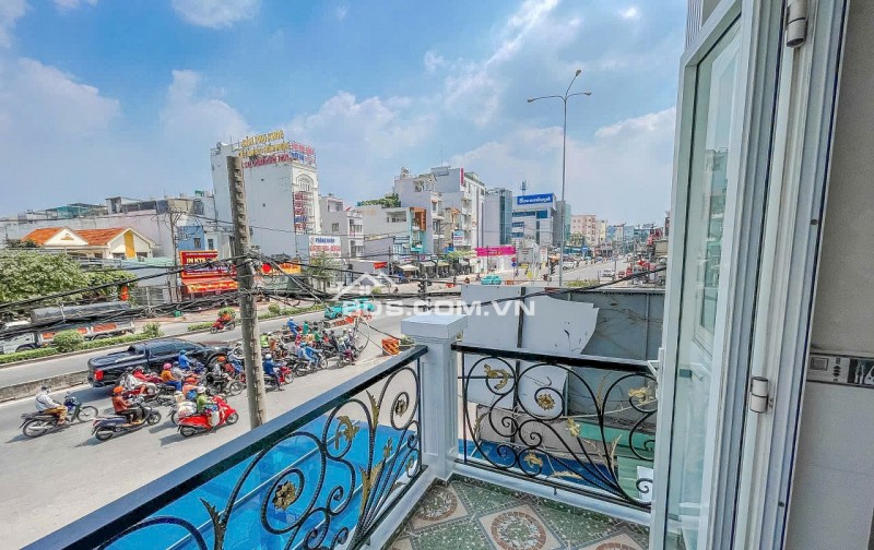  BÁN CĂN GÓC NGÃ 3 MẶT TIỀN 4,5 NỞ HẬU 5,3 x 22m , 1 TRỆT ,4 LẦU, SÂN THƯỢNG , 8 PN, 9WC - CHỐT GIÁ 17 TỶ .